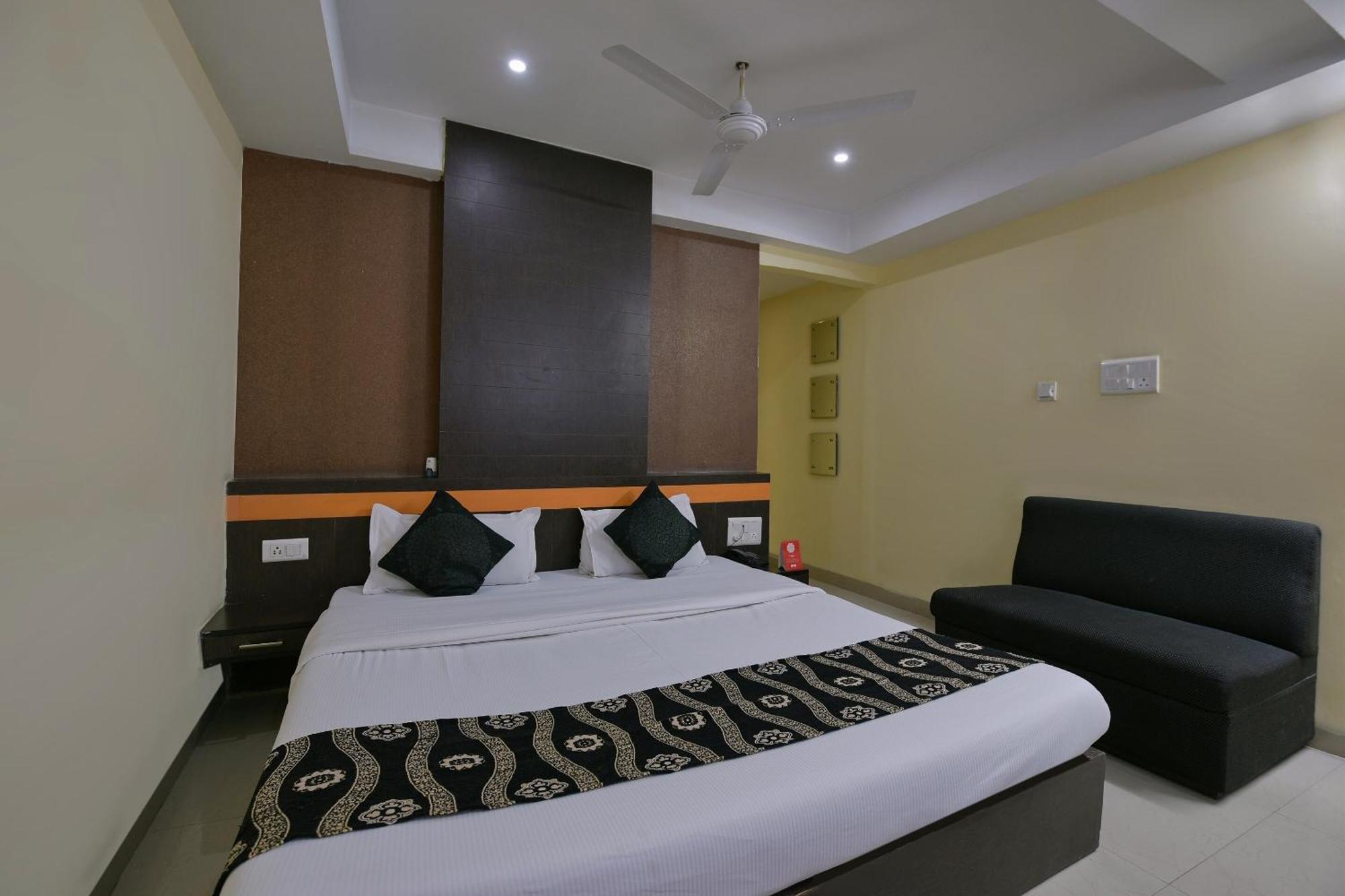 Collection O Diamond And Residences Indore Exterior foto